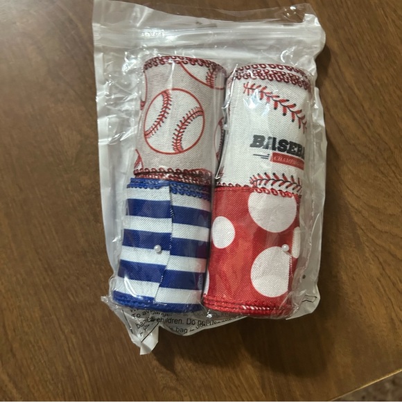 Wire edged baseball/Americana themed ribbon NWT - Picture 1 of 2
